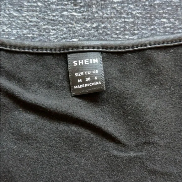 Mock leather crop top - Picture 3 of 4